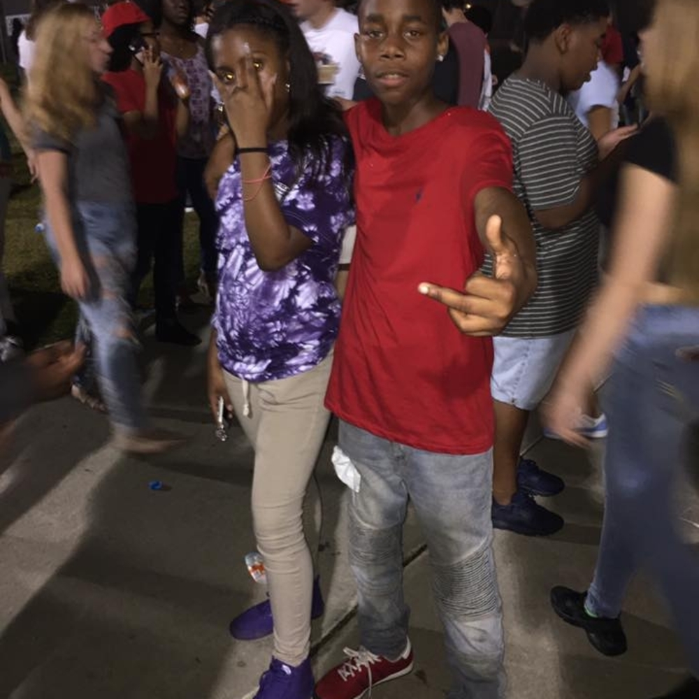 Meet your Posher, Lo